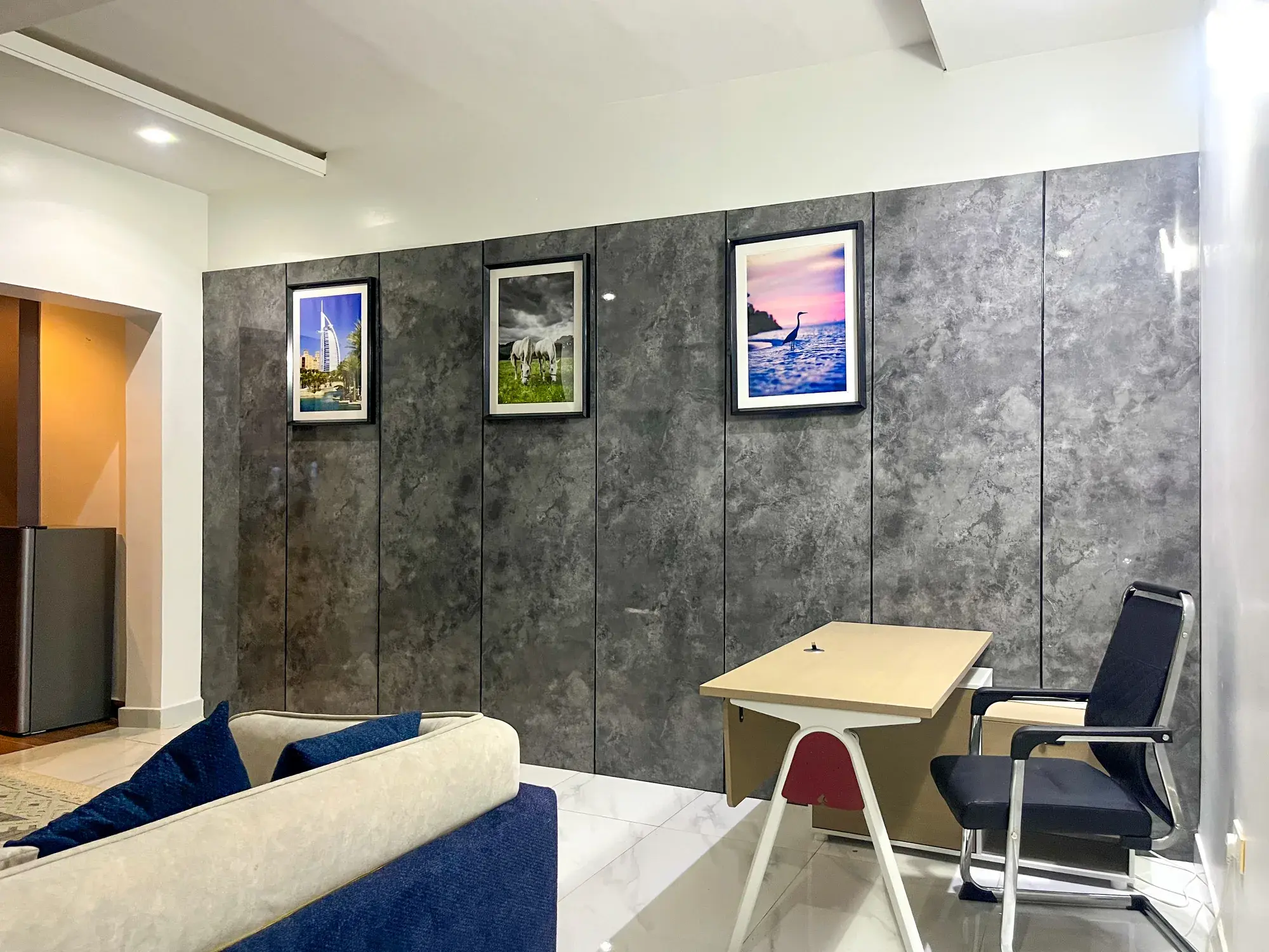 Chic Urban Retreat: 1-Bed Gem with Marble Accent Wall in Mabushi, Abuja, photo 4